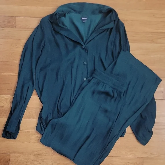 Gap Green Satin Pajama Set - Picture 1 of 4
